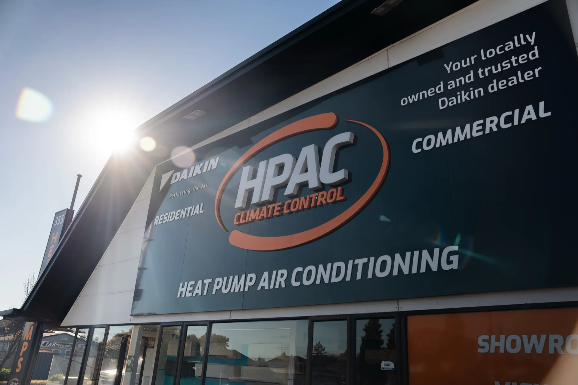 HPAC Climate — Facade sunflare